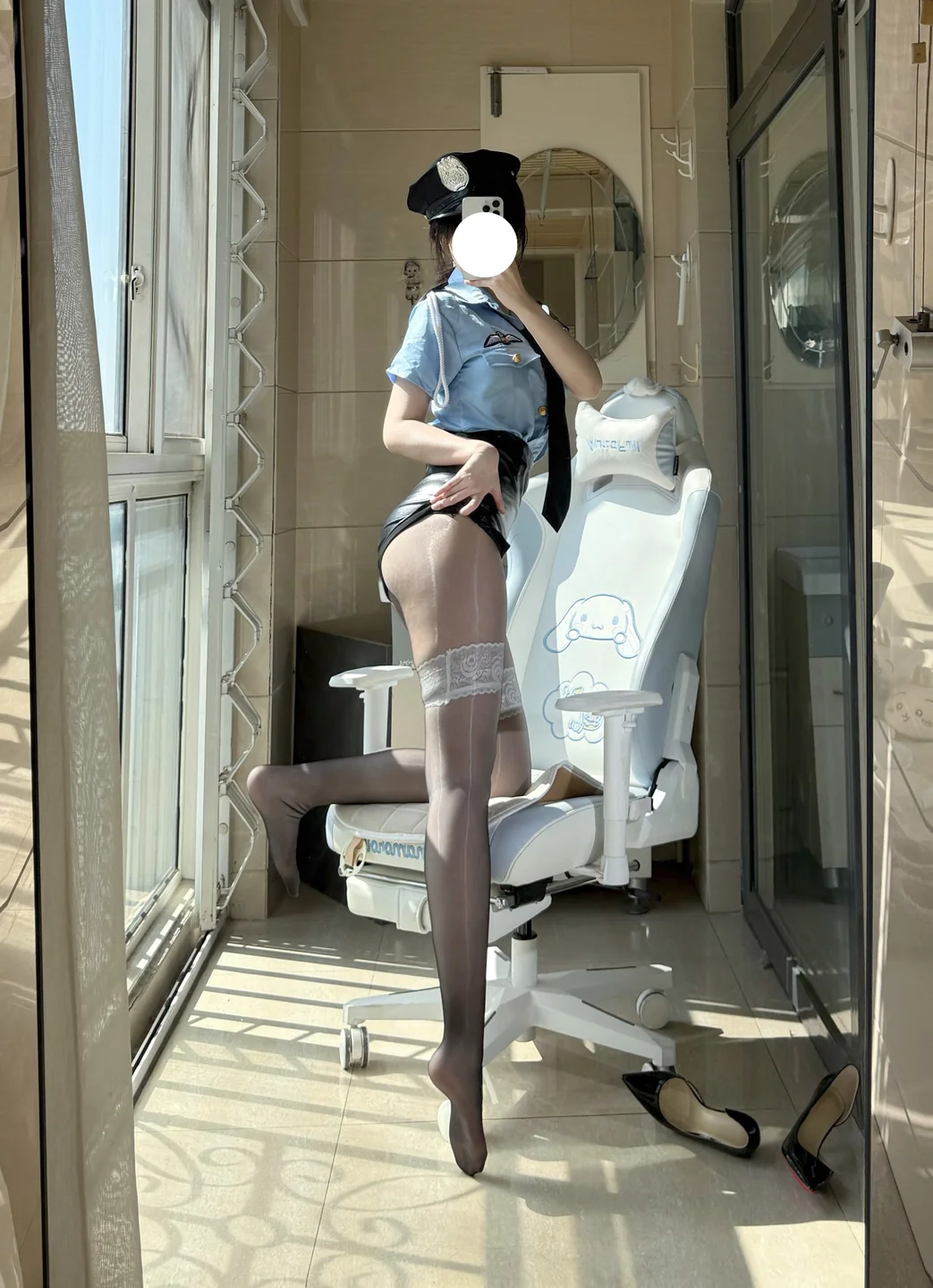不可爱羚 - 高价定制 女警制服 [48P,8V-1.04GB] tg@simisebaisi 【丝足阁】017.webp
